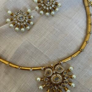 Necklace and studs