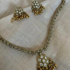 Necklace and studs
