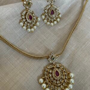 Necklace and studs