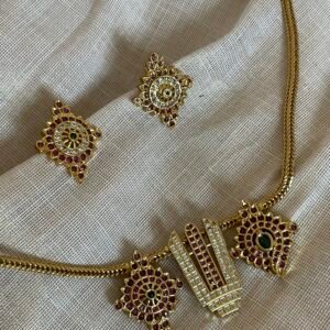 Necklace and studs