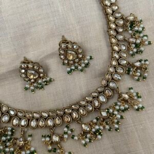 Necklace and studs