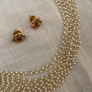 Choker and studs